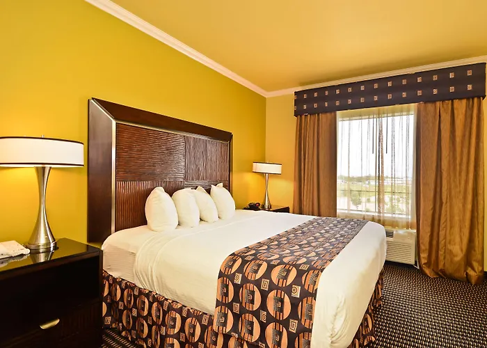 Best Western Plus Christopher Inn And Suites