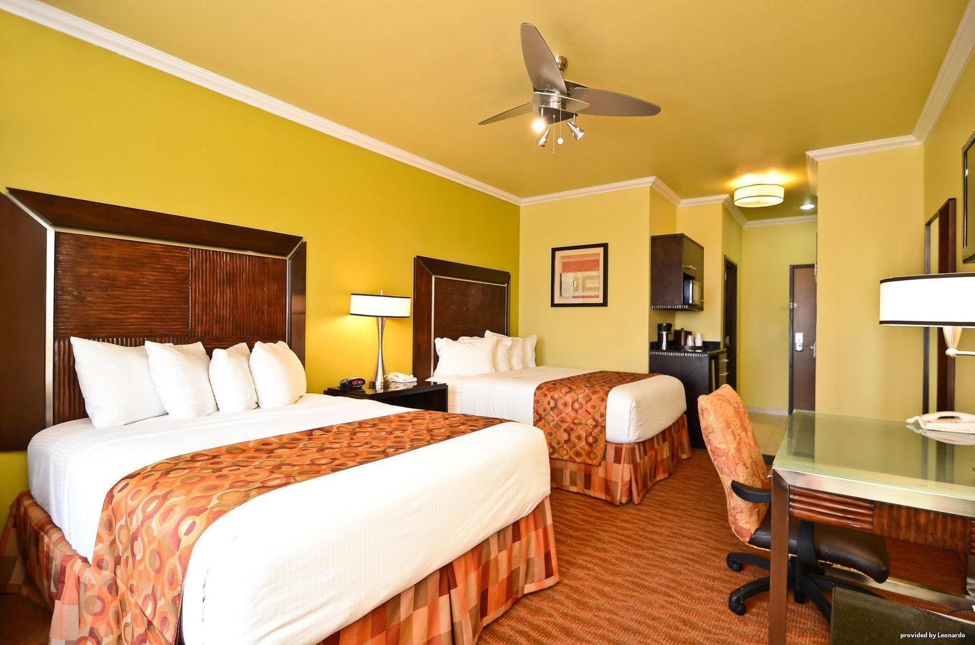 Western Christopher And Hotel